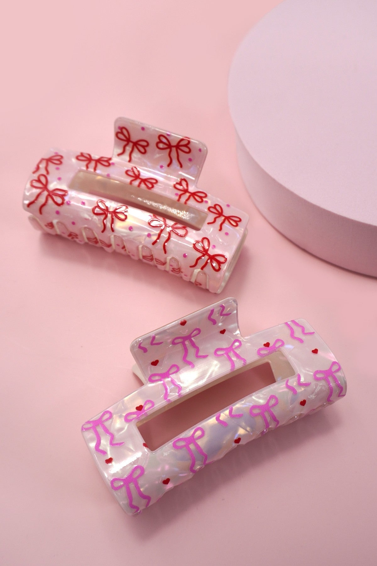 Bow Print Pearl Hair Clip - Prim Clothing Company