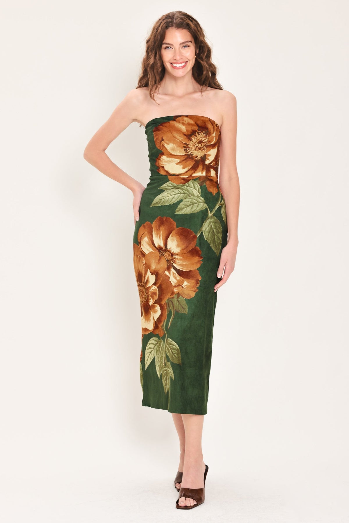 EVERGREEN ENCHANTMENT HUNTER GREEN TUBE MIDI DRESS - Prim Clothing Company