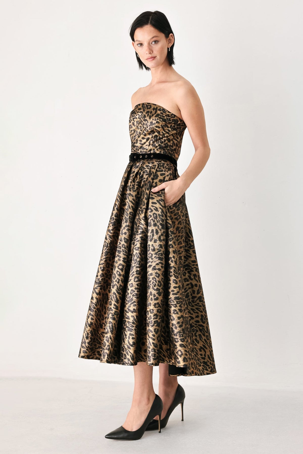 WILDLY GOLDEN LEOPARD STRAPLESS MIDI DRESS - Prim Clothing Company