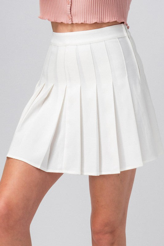Groovy White Pleated Mini Skirt